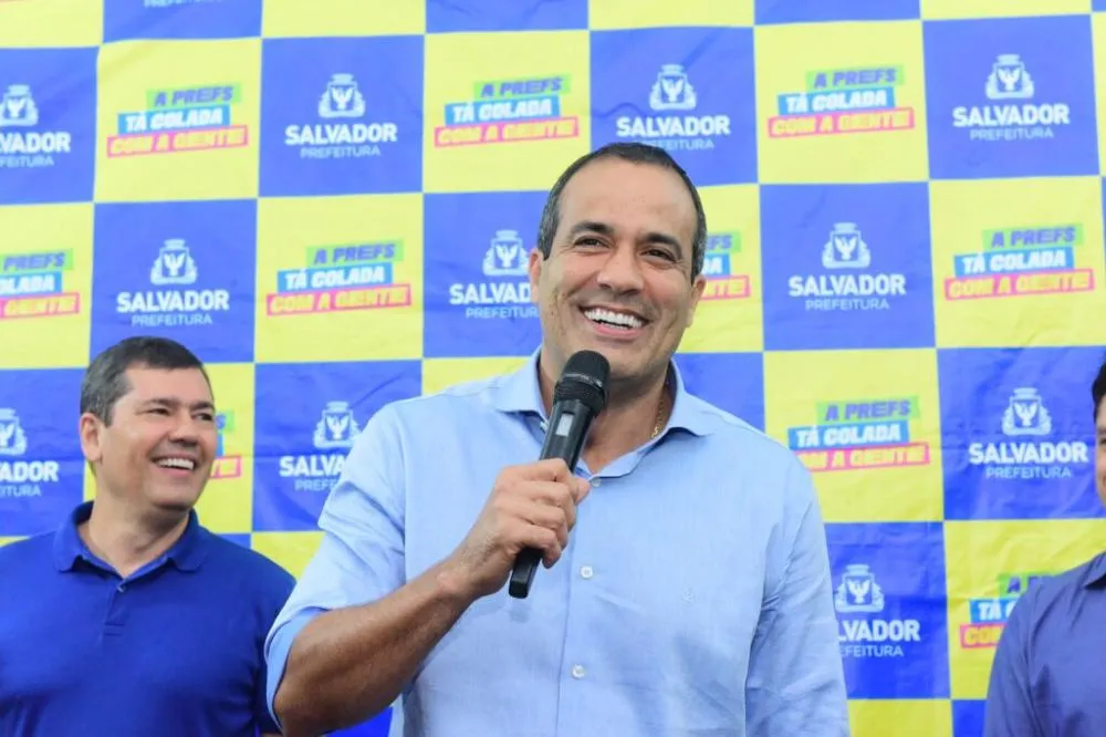 Prefeitura inaugura campo em Cajazeiras X