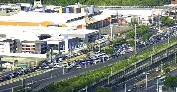 Obras de viaduto na Avenida ACM alteram trânsito a partir desta quinta