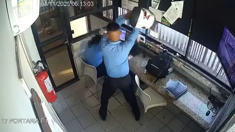 Funcionário demitido após agredir colega com capacete em condomínio de Salvador