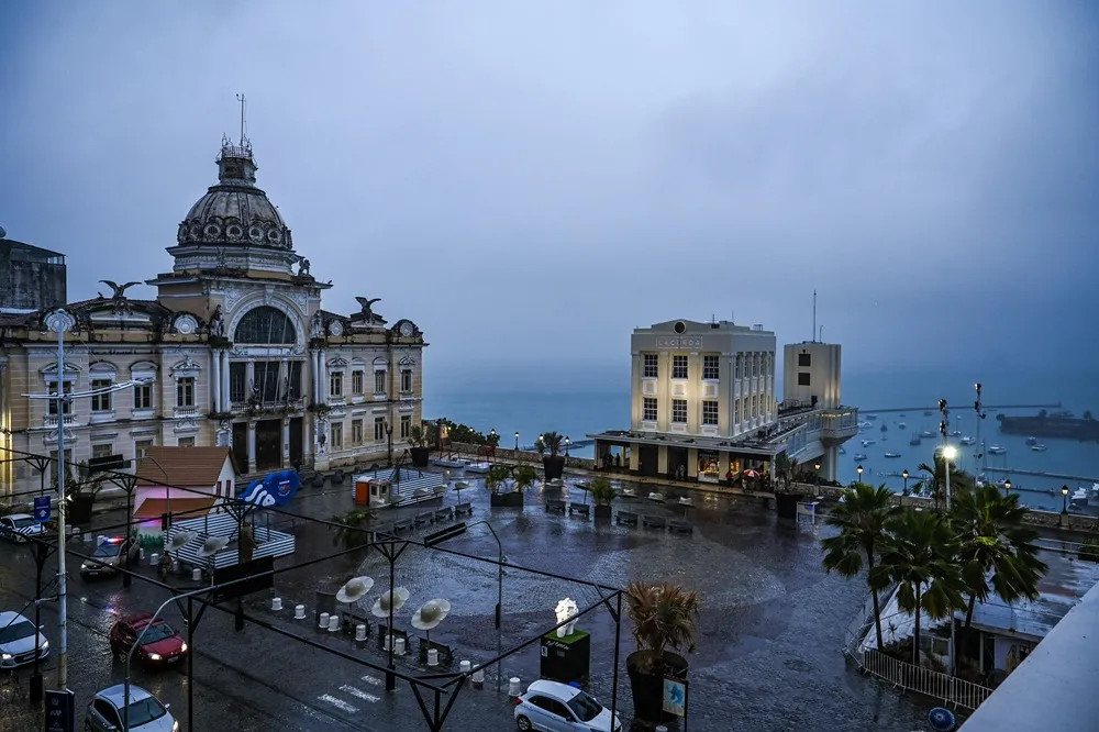 Feriadão em Salvador terá forte instabilidade e risco de alagamentos
