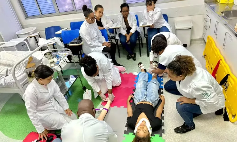 Curso técnico de enfermagem em Salvador oferece bolsas gratuitas para interessados