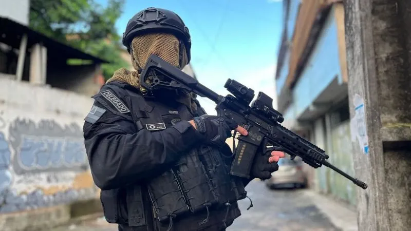 Zelador cai do 4º andar de prédio em Salvador e morre após corda se romper