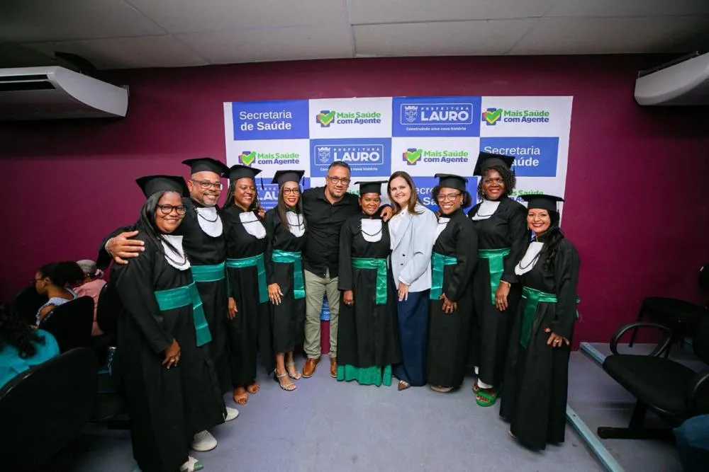 Gestão municipal celebra formatura de agentes de saúde e de endemias