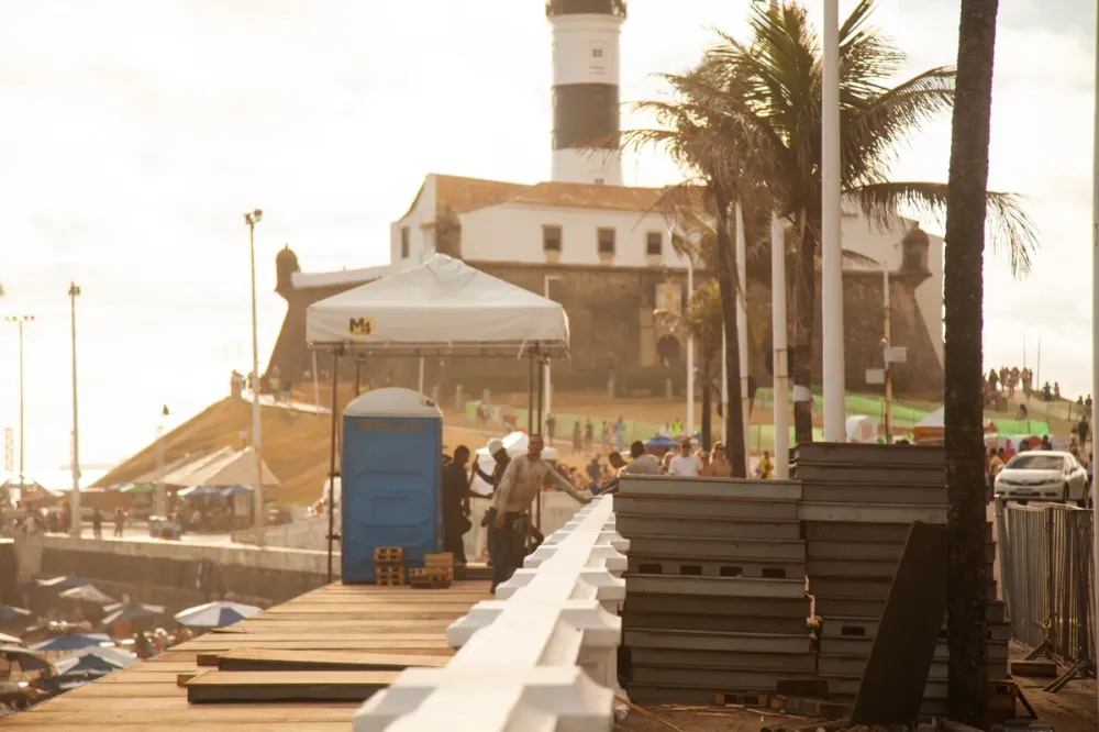 Salvador inicia montagem das estruturas para o Carnaval 2026