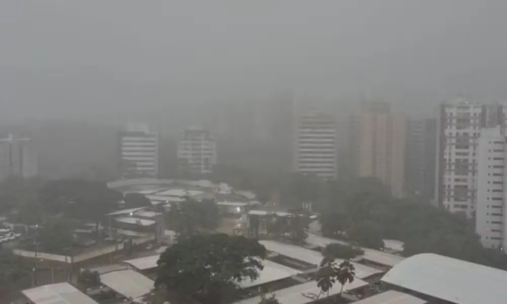 INMET emite aviso de chuva forte para várias cidades da Bahia