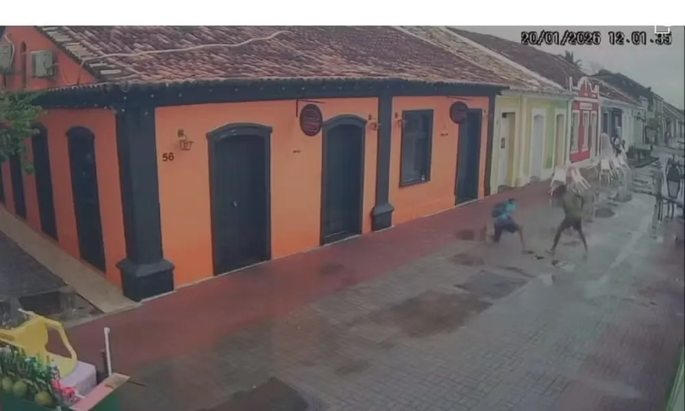 Homem é detido em Porto Seguro por suspeita de agressão seguida de morte