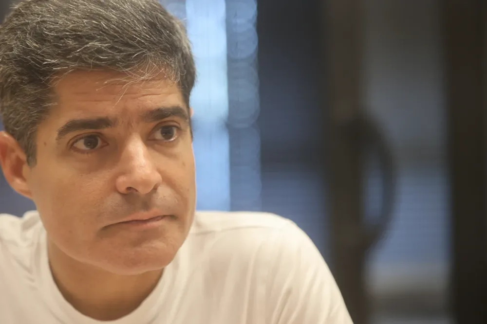 ACM Neto promete reorganizar finanças estaduais se eleito governador