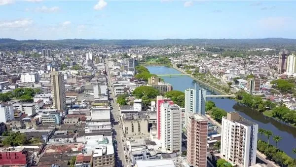 Sete bairros de Salvador ainda enfrentam falta de água após reparo em adutora