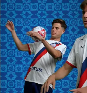 Bahia oficializa contratação do zagueiro espanhol Marco Moreno para reforçar o elenco