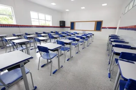 Bahia passa a exigir ensino sobre prevenção da gravidez na adolescência nas escolas estaduais