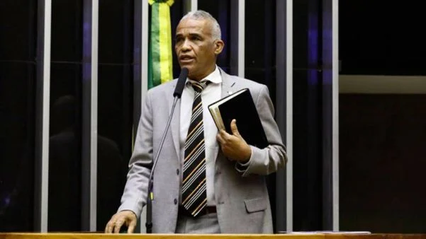 Pastor Sargento Isidório é o deputado federal mais votado da Bahia em 2026