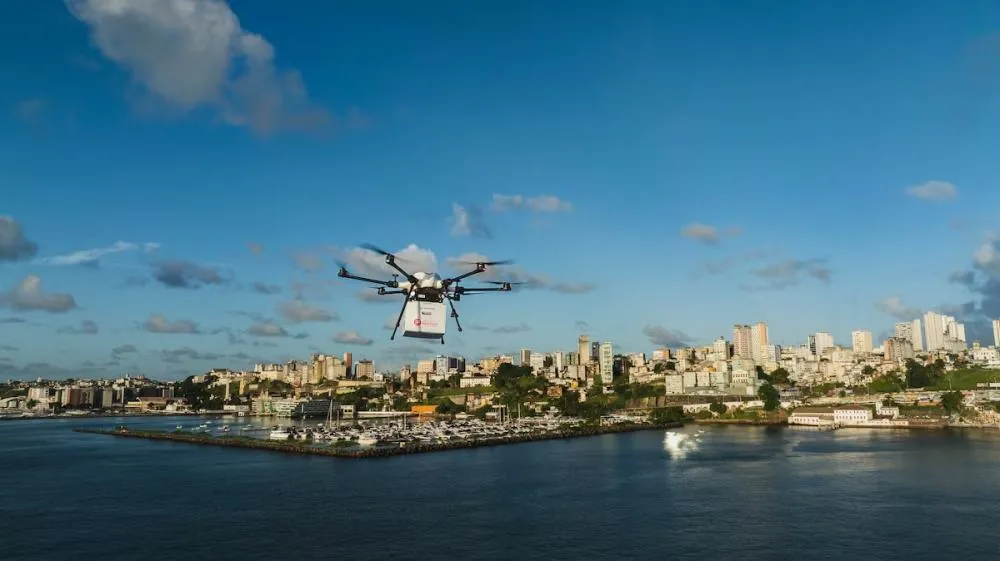 Rota de drones acelera exames médicos em Salvador e se torna modelo nacional