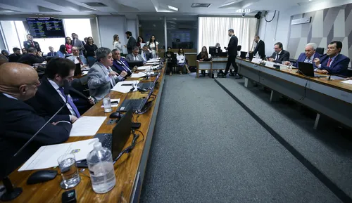 Senado inicia debate para extinguir jornada 6×1 e garantir dois dias de descanso